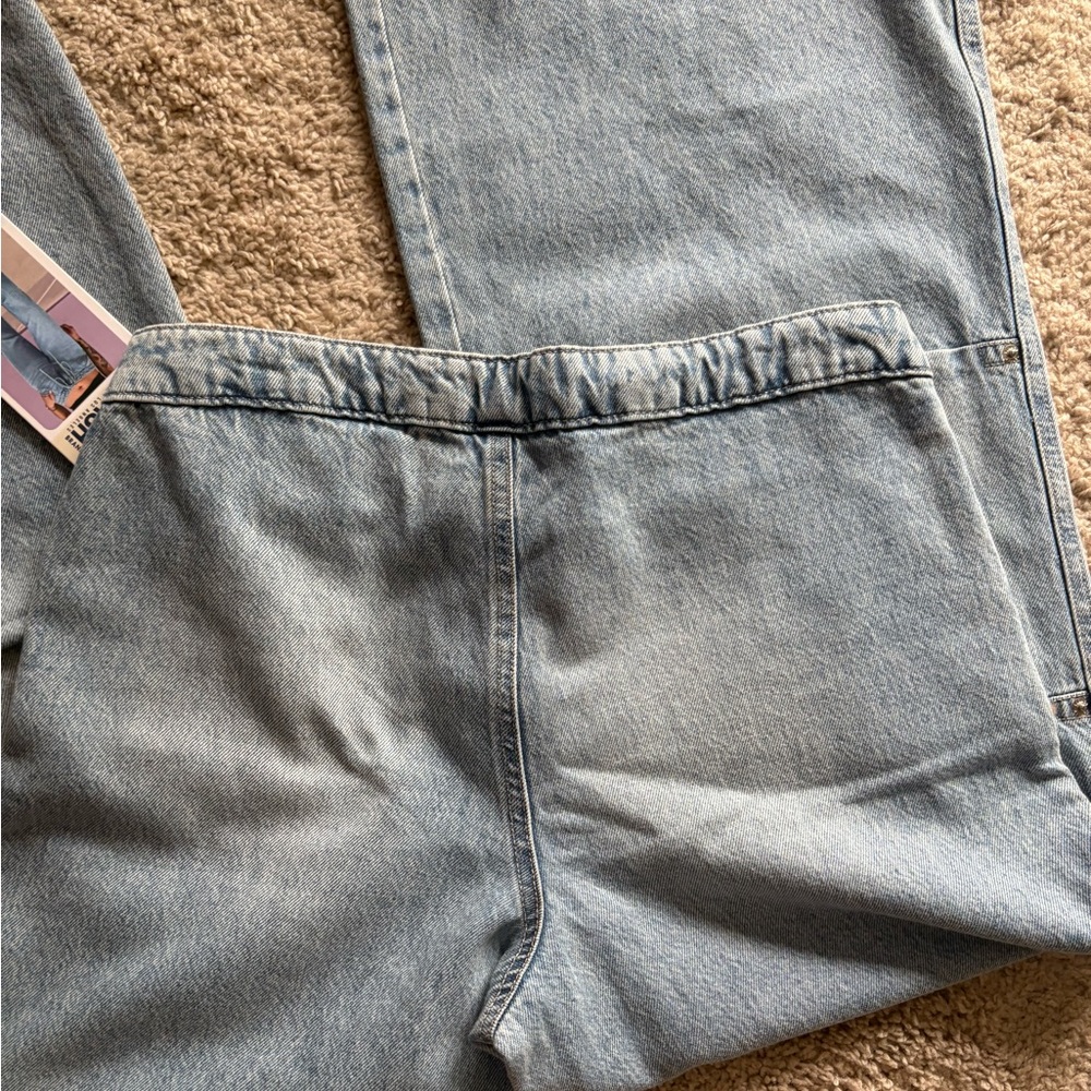 Rewash Women’s Sz 7/28 Light Blue Low Pro Relaxed Wide-Leg Jeans pockets NWT - Picture 2 of 9
